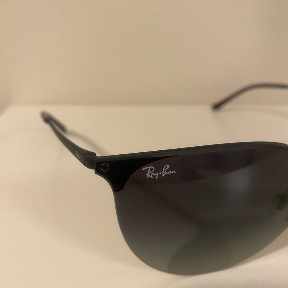 Ray-Ban Dark Frame Sunglasses - Picture 4 of 16